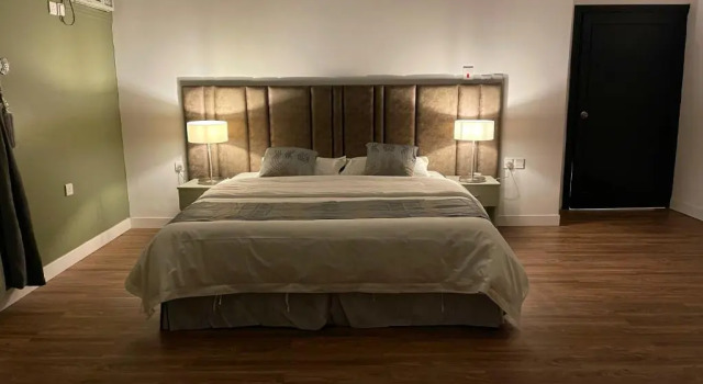 Mandaren Suites