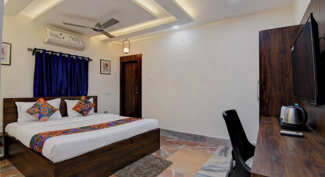 Номер Deluxe FabHotel Airport View