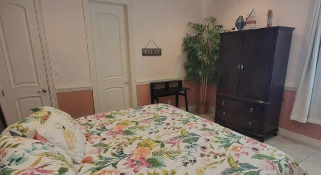 Block to Beach - Ground Floor - Pristine - Pool, Забронировать Апартаменты/квартира Апартаменты Rio Grande Valley, Апартаменты/квартира