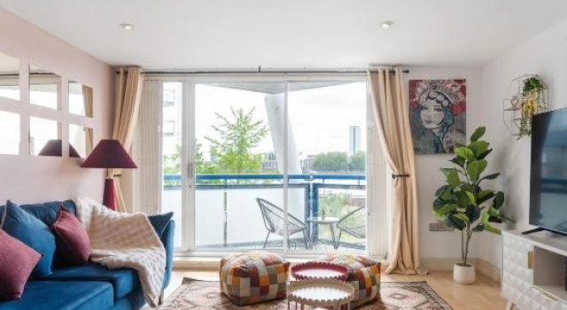 Люкс Direct Thames River View Apartment with Balcony Suit Family of 4