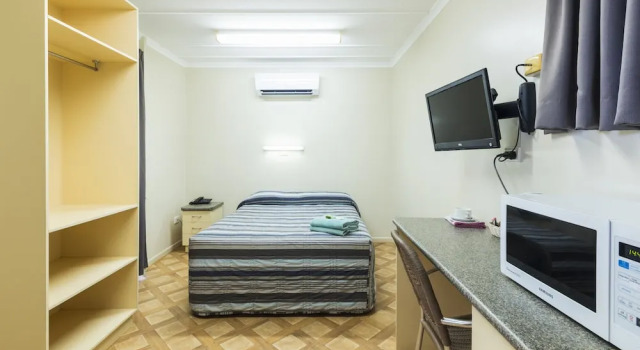 Номер Economy Albatross Bay Resort