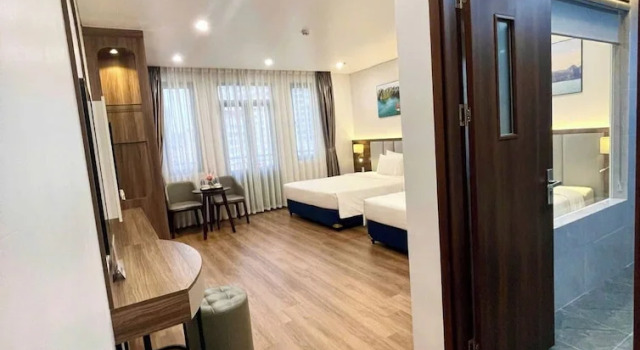 Семейный номер Deluxe с балконом Central Halong Hotel