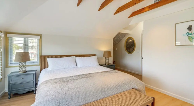 Апартаменты Victorian Carpinteria Apartment < 1 Mi to Beach!