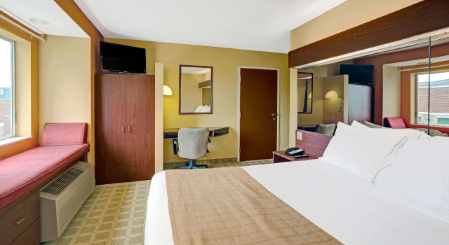Двухместный номер Standard Microtel Inn by Wyndham Lake Norman