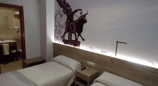 Hostal Serruchi, Забронировать Хостел Теруэль Теруэль