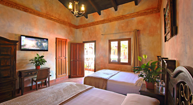 Hotel Eterna Primavera Antigua, Book Hotel Hotels in Zacatepeques with Parking, Parking