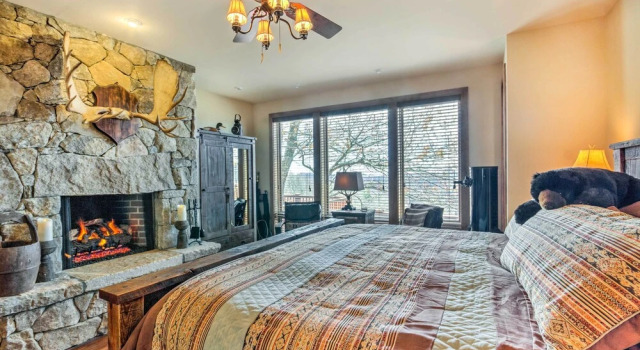 6 Mi to Sapphire Ski! Mtn-view Gem w/ Resort Perks, Buchen Sie Resort Sapphire Appalachian Mountains