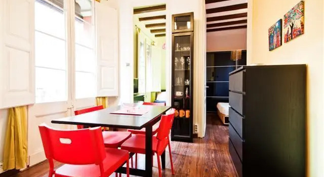Apartcelona Gràcia, Забронировать Отель Грасиа Барселона, рядом с Jove Regina Theatre