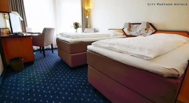 Трёхместный номер Hotel Senator Hamburg