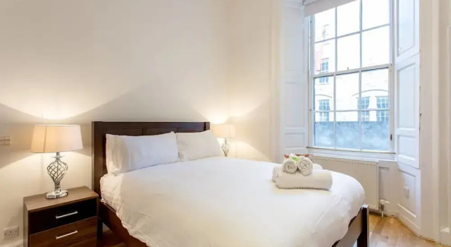 Charlotte Sq. Apartment Private Garden, Забронировать Апартаменты/квартира Апартаменты Эдинбурга, рядом с St George's West Church, Апартаменты/квартира