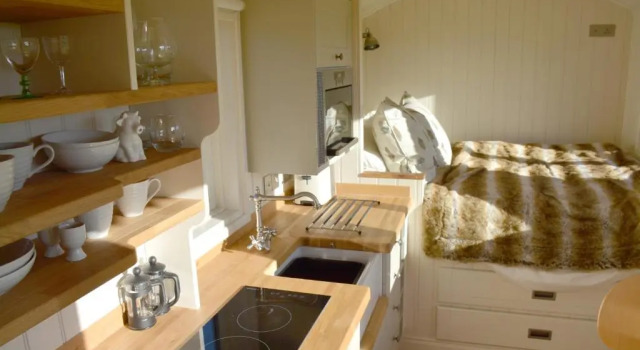 Номер Deluxe Kerswell Farm Shepherd Huts