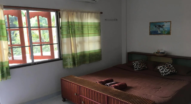 Happy Guesthouse, Забронировать Отель Сукхотхай 