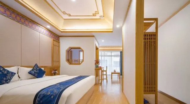Семейный люкс Mengtu Hotel, No.1 West Street, Zhangjiajie (Tianmenshan Cableway Branch)