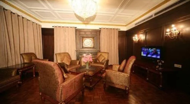 JOYA Hotel Shanghai Jiading, Varaa Hotelli Jiading Shanghai