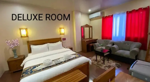 Двухместный номер Deluxe A&A Plaza Hotel