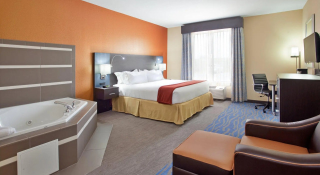 Двухместный номер Standard Holiday Inn Express & Suites St Louis Airport by IHG
