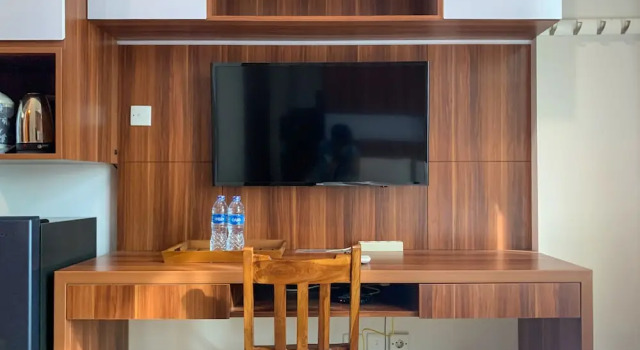 Студия Modern And Comfort Studio Room Apartment At Capitol Park Residence