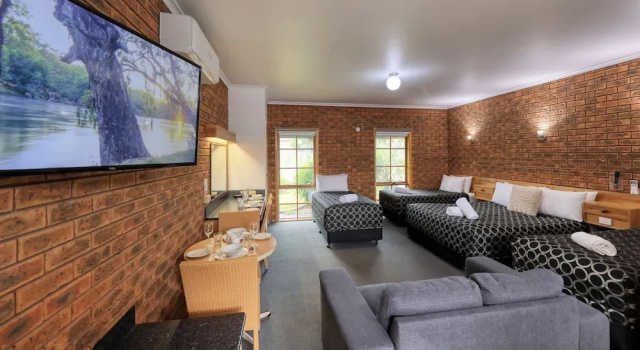 Двухместный семейный люкс c 1 комнатой The Cottage Motor Inn Albury CBD