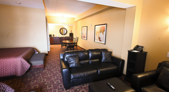Люкс с 2 комнатами Wild Rose Casino & Hotel Emmetsburg