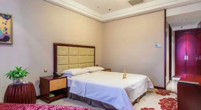Люкс Deluxe Chun Xue Four Seasons Hotel