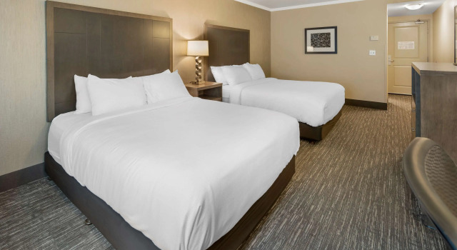 Четырёхместный номер Standard Best Western Plus Chena River Lodge