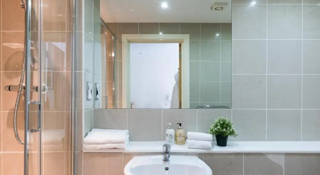 Апартаменты Spacious 2 Bed - Battersea High Street