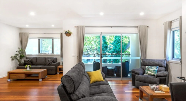 Woody Lifestyle one Bedroom Apartment, Rezerwuj Apartament Hotele w Dandenong Ranges z parkingiem, Parking