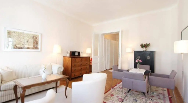 Apartment Traditional Living