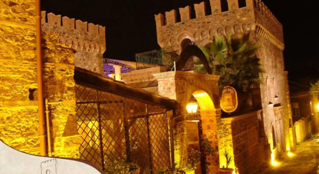 Residenza Antico Borgo, Varaa Hotelli Filadelfia Calabria