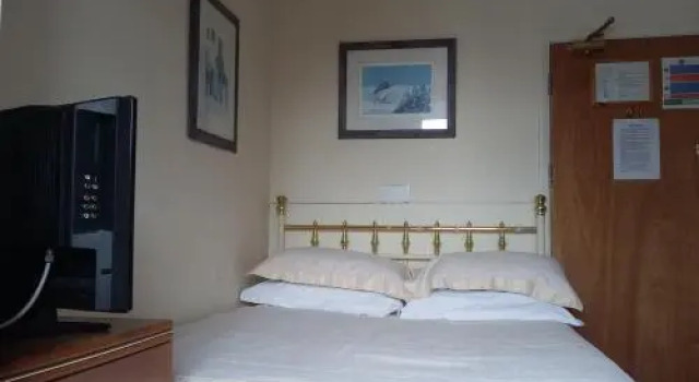 Castleton Hotel - Just For Adults