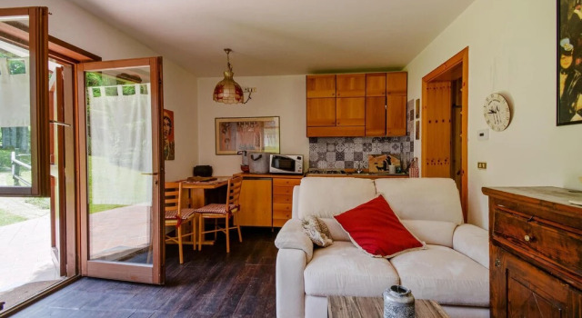 Awesome Apartment in Busa di Villotta With Wifi and 1 Bedrooms, Buchen Sie Ferienwohnung Aviano Friaul-Julisch Venetien