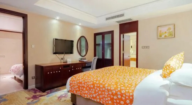 Семейный люкс Conifer Garden Hotel
