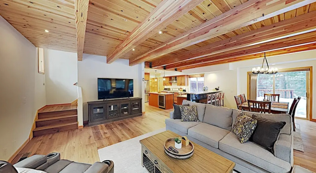 Updated Lodge-Style Home w/ Prime Donner Location! home
