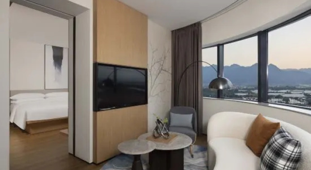 Suite Fairfield by Marriott Pujiang