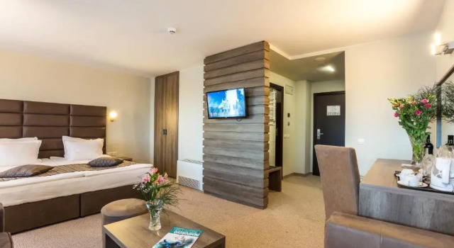Полулюкс Perelik Hotel