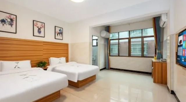 Chujian Hotel (Cangzhou Xiangnan College)