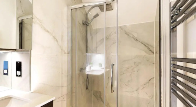 Апартаменты с 2 комнатами Elegant 2 Bed Flat with Balcony in Finchley