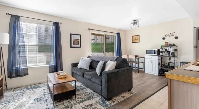 Номер Standard The Nautical Nook Charming Walk-in Condo for 4!