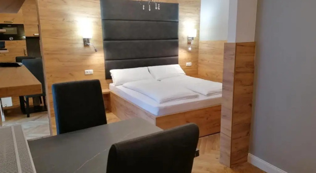 Студия с балконом GOLDEN STAR - Premium Apartments