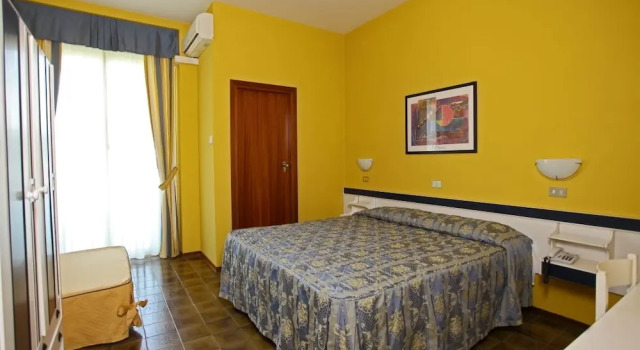 Двухместный номер Standard с балконом Hotel Ariston