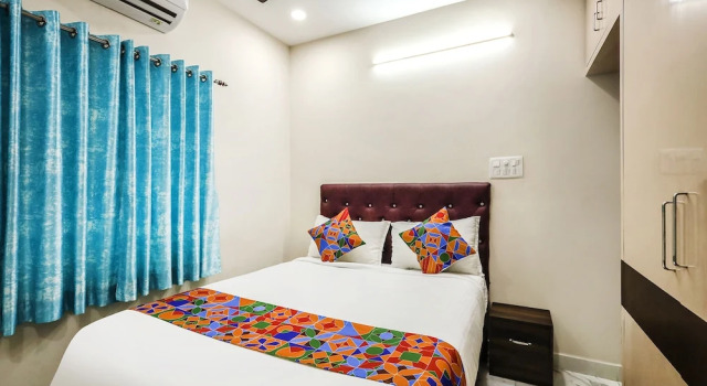 Номер Deluxe Fabexpress 7 Hills Home Stay