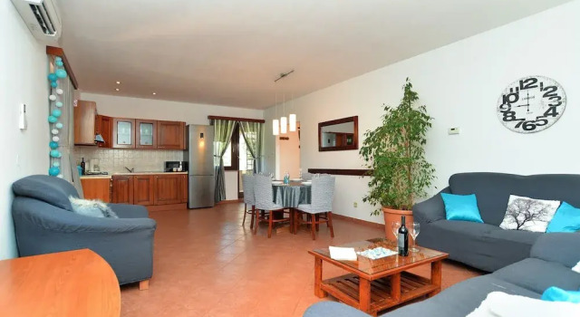 Apartment 1933, Book Lejlighed Valbandon Istrien