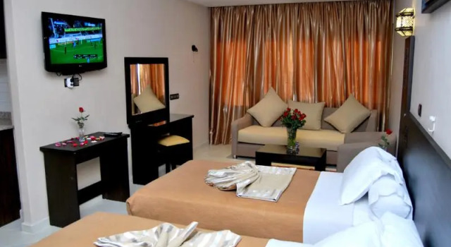 Двухместный номер Standard с балконом и с красивым видом из окна Suite Hotel Tilila