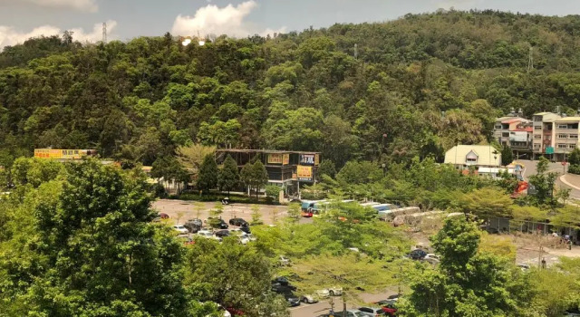 Четырёхместный номер Standard с видом на горы 伯樂休閒旅店 Bole Leisure Hotel