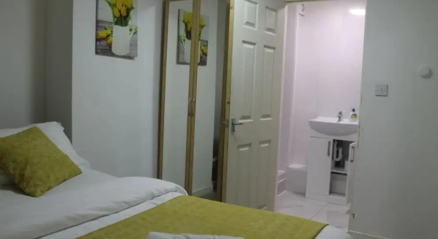 Economy Zimmer Sidney Place