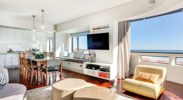 Sea Point Kingsgate Apartment