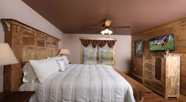 Номер Standard Above It All - Four Bedroom Cabin