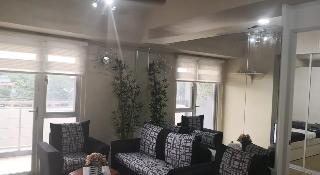 Номер Standard c 1 комнатой с балконом Compact Studio Unit @ Centrio Tower