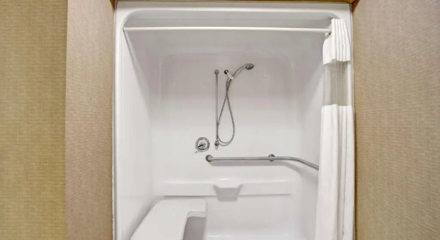 Номер Standard Super 8 by Wyndham Knoxville East