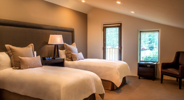 Knob Hill Inn